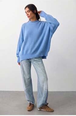 Free People Women's Blue Solid Ribbed Knit Crew Neck Oversized Sweater M